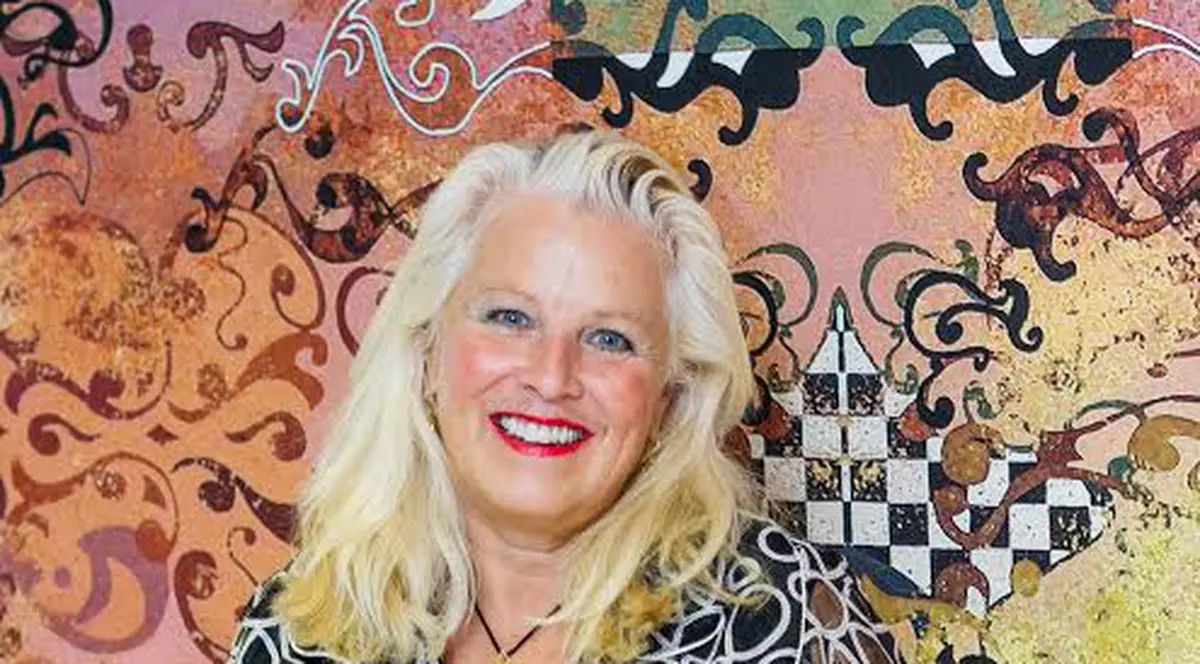 INTERVIU EXCLUSIV | Mărturia femeii care spune că S-A VINDECAT SINGURĂ  de CANCER în numai 6 săptămâni:TUMOAREA A FOST CEL MAI MARE DAR AL MEU