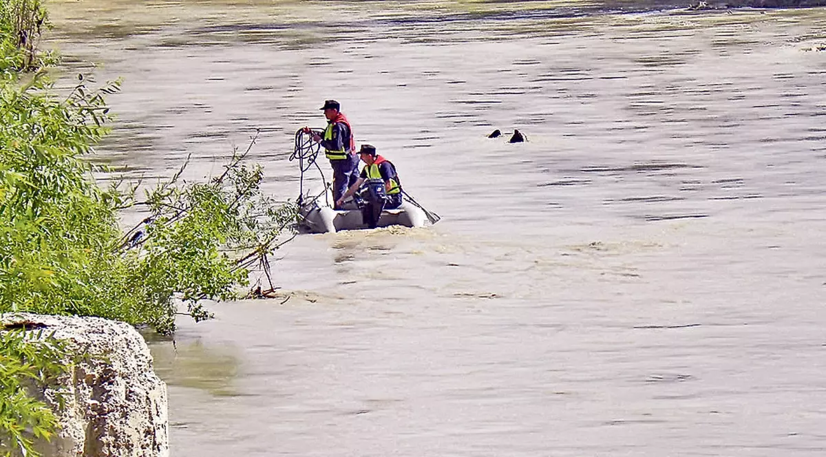 Una dintre surorile dispărute miercuri a fost găsită înecată