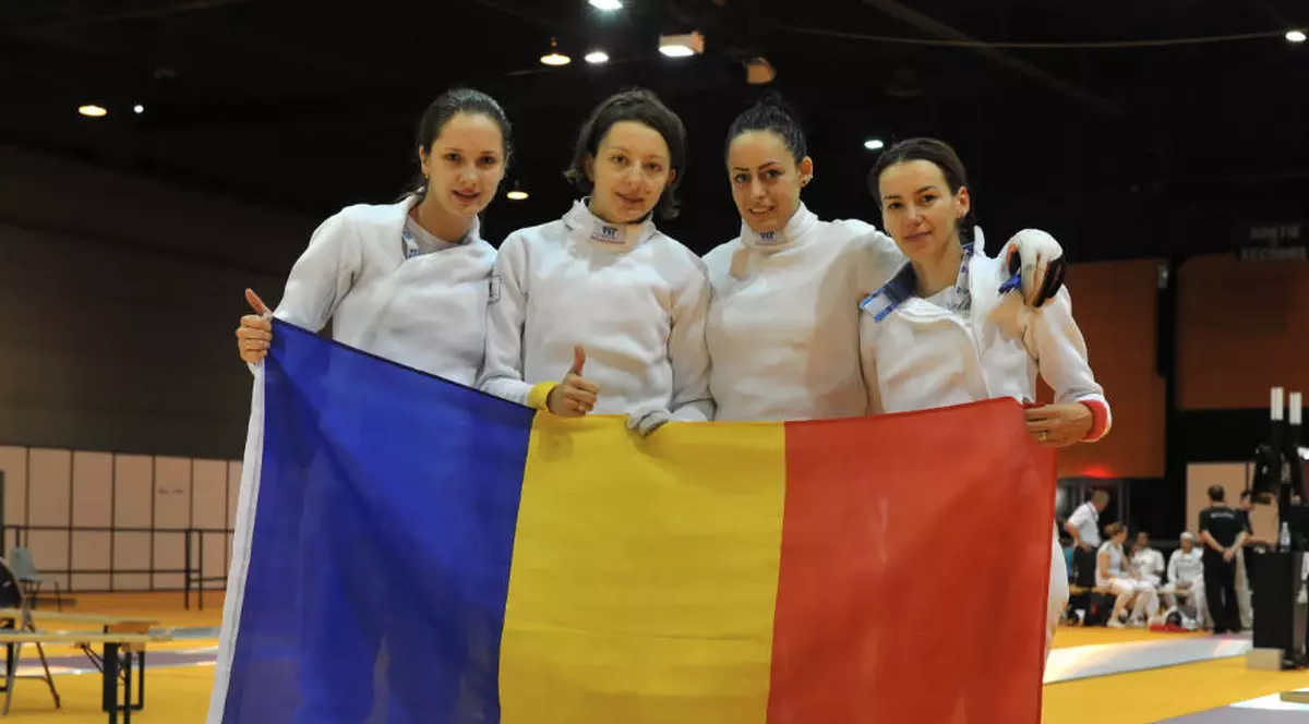 Componentele echipei de spadă a României pleacă la Grand Prix-ul de la Doha 