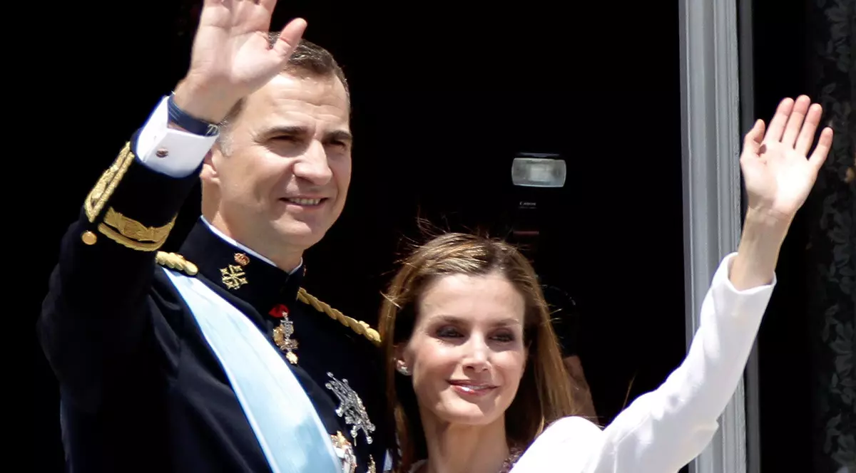 GALERIE FOTO DE EXCEPŢIE! Felipe al VI-lea de Bourbon a fost proclamat oficial regele Spaniei |FOTO