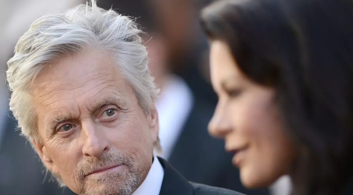 SENZAŢIONAL! Iată CUM L-A FOTOGRAFIAT Catherine Zeta Jones pe Michael Douglas | IMAGINI INEDITE