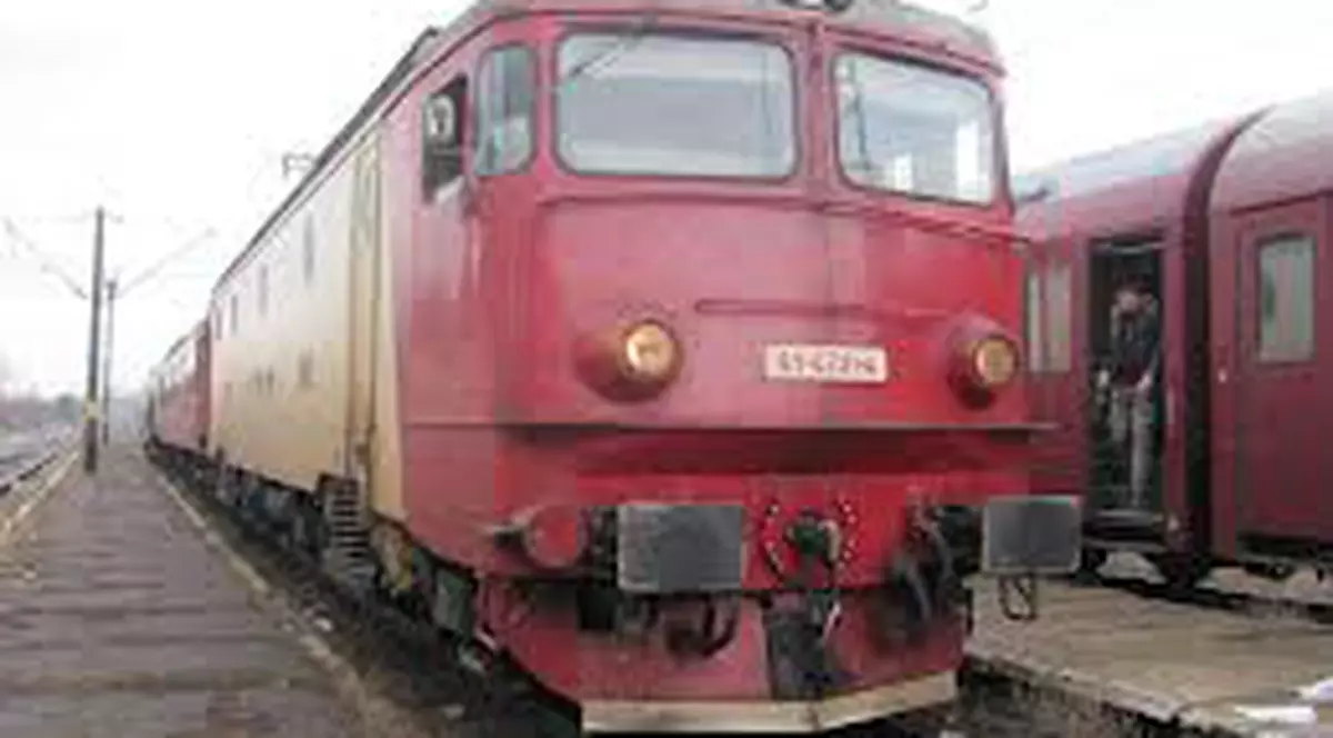 CFR bagă «Trenurile Soarelui» către Litoral
