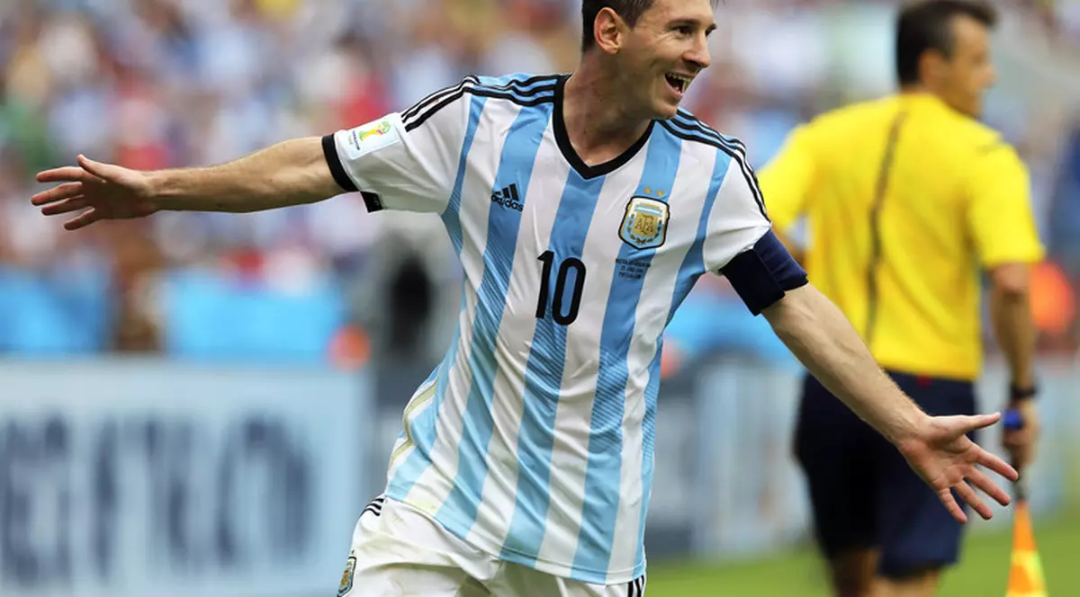 Meciul RECORDURILOR: Ce bariere au doborât Messi şi nigerienii