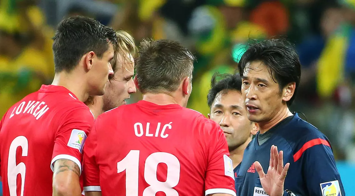 Nishimura scapă basma curată pentru prestaţia de la Brazilia - Croaţia