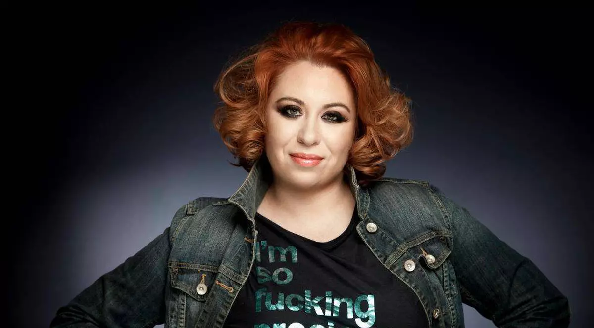 Oana Roman, EXTREM DE ELEGANTĂ, la gala "Viva! Garden Party"! Uite CE ŢINUTĂ A PURTAT | FOTO ÎN ARTICOL