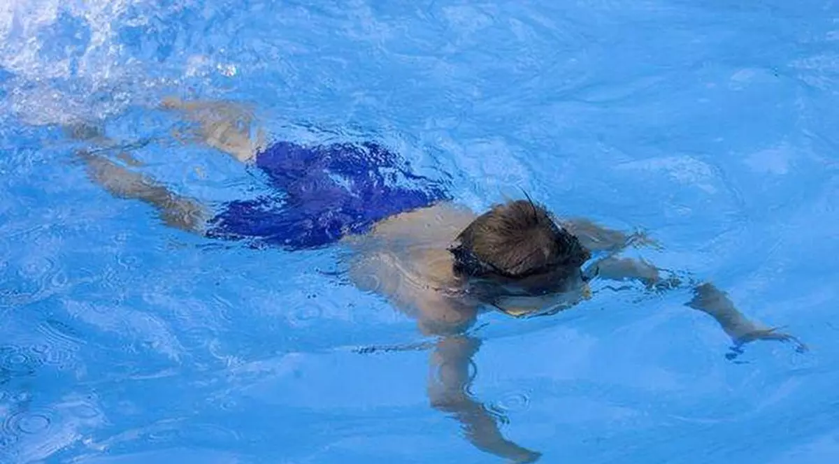 Tragedie în Olt! Un copil de 13 ani s-a înecat într-o piscină inaugurată în urmă cu 2 zile 