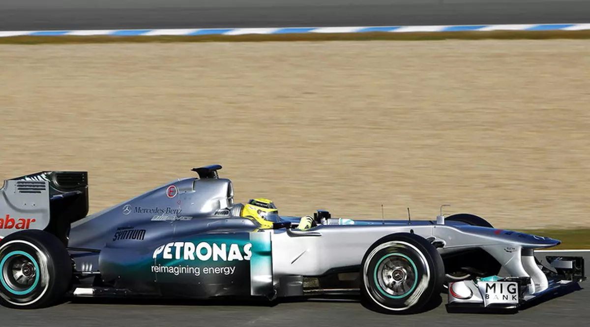 Mercedes impune ritmul în antrenamente la Soci!