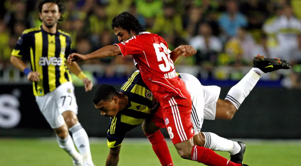 Două echipe, aut din Europa pentru blaturi. Pot profita două cluburi uriaşe!