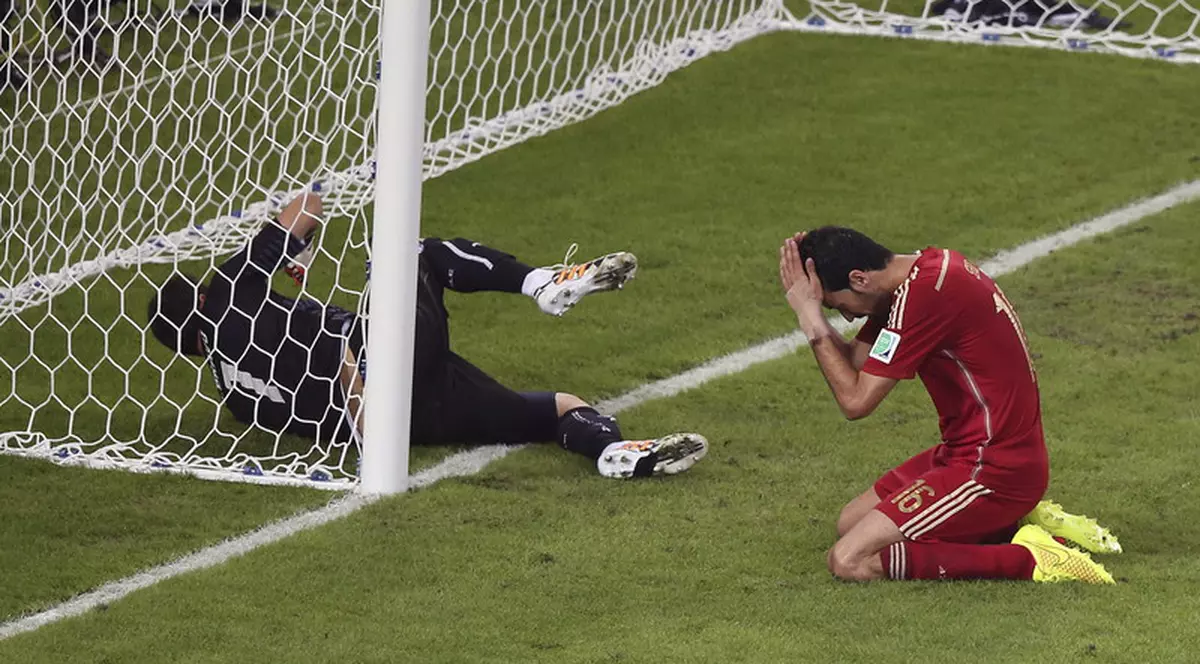 VIDEO/ Spania, a patra campioană eliminată în grupele Mondialului