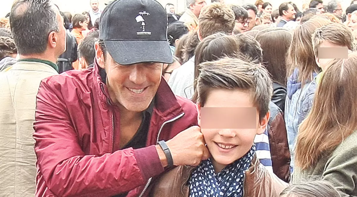 Ştefan Bănică jr a fost prezent la serbarea fiului său: «Bravo, băiatu’ tatii!»