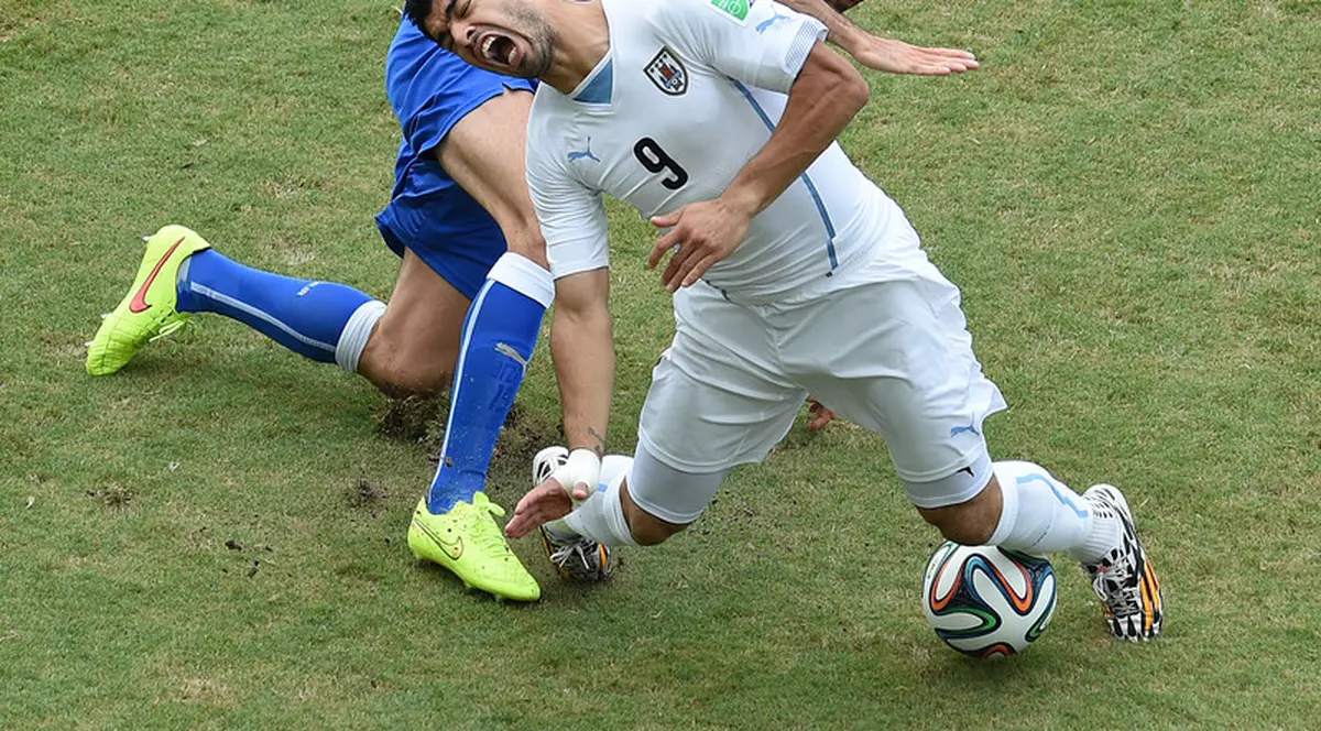 Barcelona se implică în apărarea lui Suarez la FIFA! Liverpool vrea 100 de milioane de euro