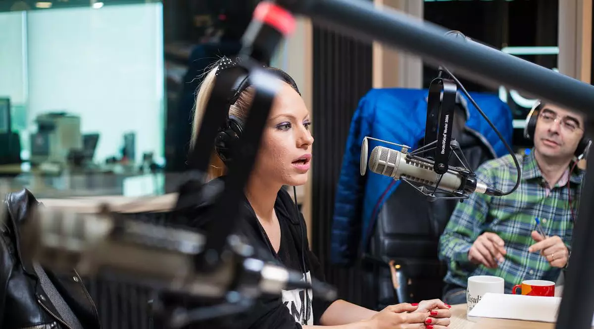 AMNA, mesaj pentru femei: "Nu vă gandiți prea mult înainte de a deveni mame"