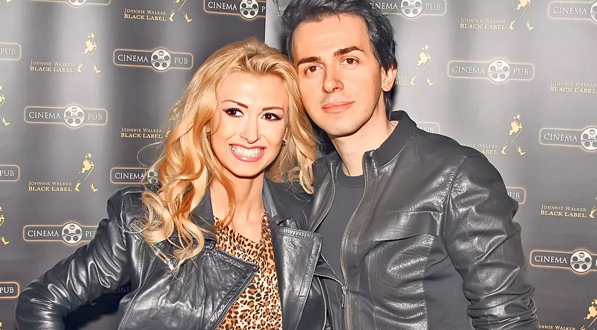 Cristi Enache regretă că le-a stricat casa! Solistul trupei Direcţia 5 se simte vinovat pentru despărţirea dintre Andreea Bălan și Keo