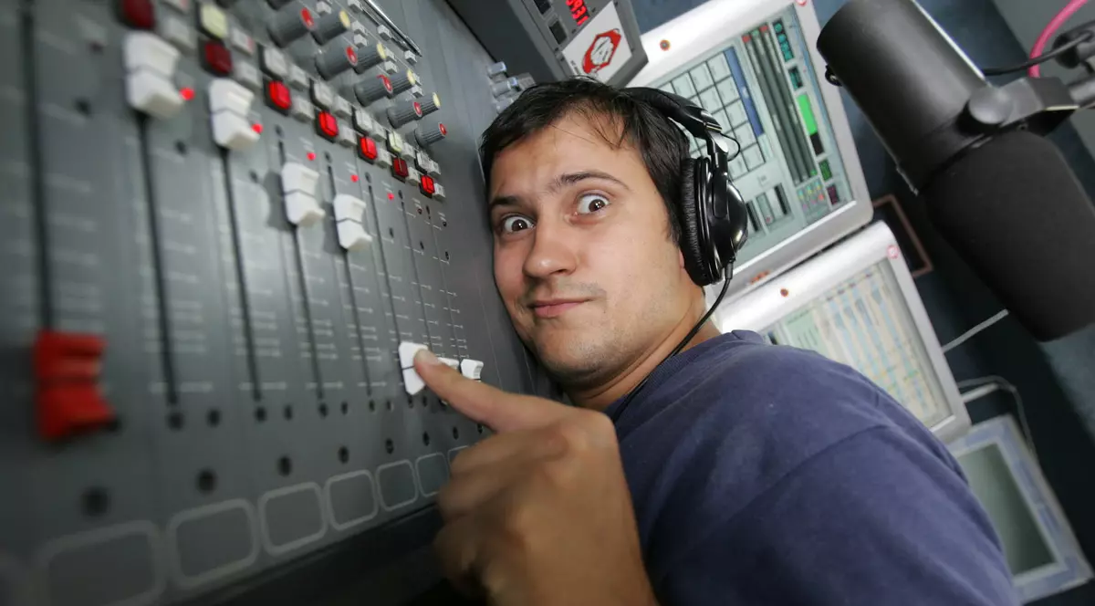 EXCLUSIV | Reacţia lui Huidu, după trecerea lui Mişu Găinuşă şi a lui Codruţ Kegheș la Radio 21