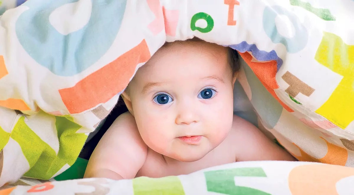 Tu ţi-ai lăsa bebeluşul la creşă?