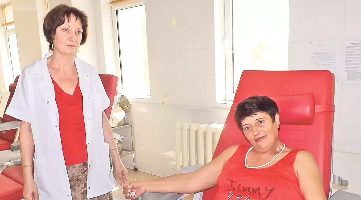 De 44 de ani, donează viaţă! Gălăţeanca Maria Năstase este unul din cei mai vechi donatori de sânge din România