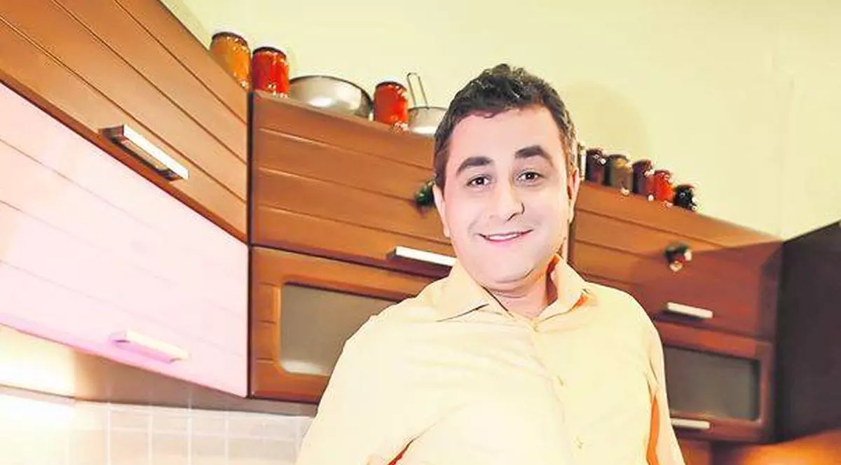 SCANDAL MONSTRU la cofetăria BUCĂTARULUI GHEORG cu INSPECTORI de la PROTECŢIA CONSUMATORULUI!