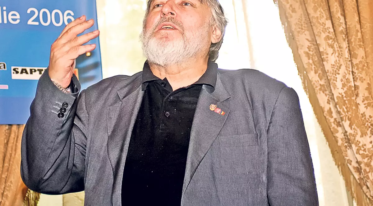 Continuă scandalul pe averea poetului Adrian Păunescu! Se ceartă pe facturile de întreținere ale celor șase case