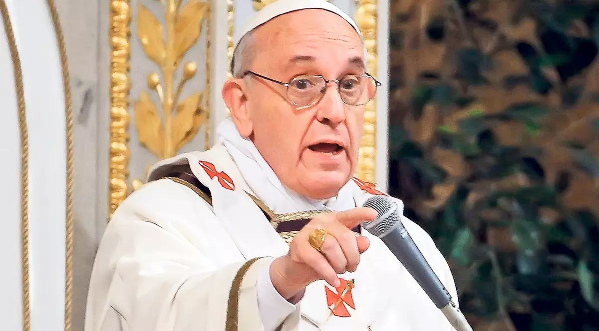 Afirmaţie uluitoare făcută de Papa Francisc: «8.000 de preoţi catolici sunt pedofili!»