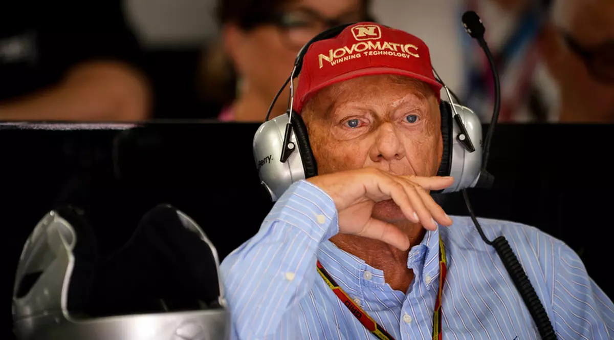 Niki Lauda comentează expresia: "Ferrari şi McLaren, maşini de rahat"