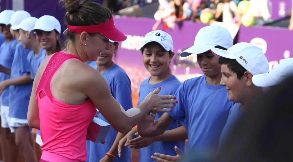 Simona Halep pregătește în sală noul sezon competițional. Mâine, întâlnire cu puștii
