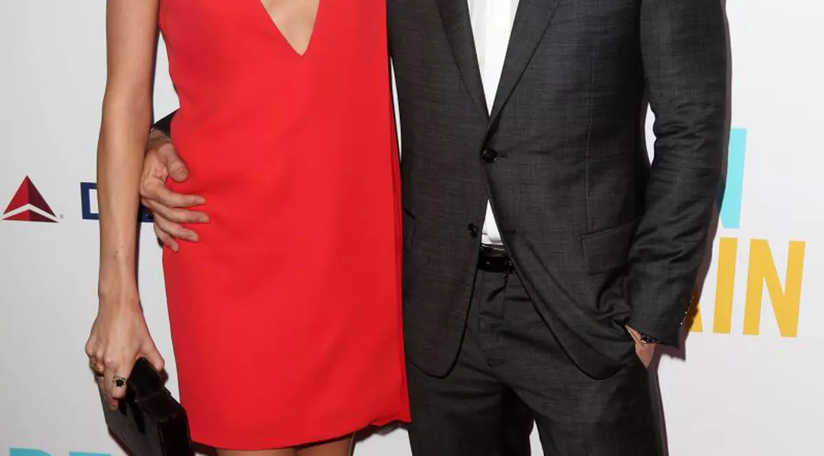 Adam Levine a devenit tată. Ce nume a ales pentru fetița lui