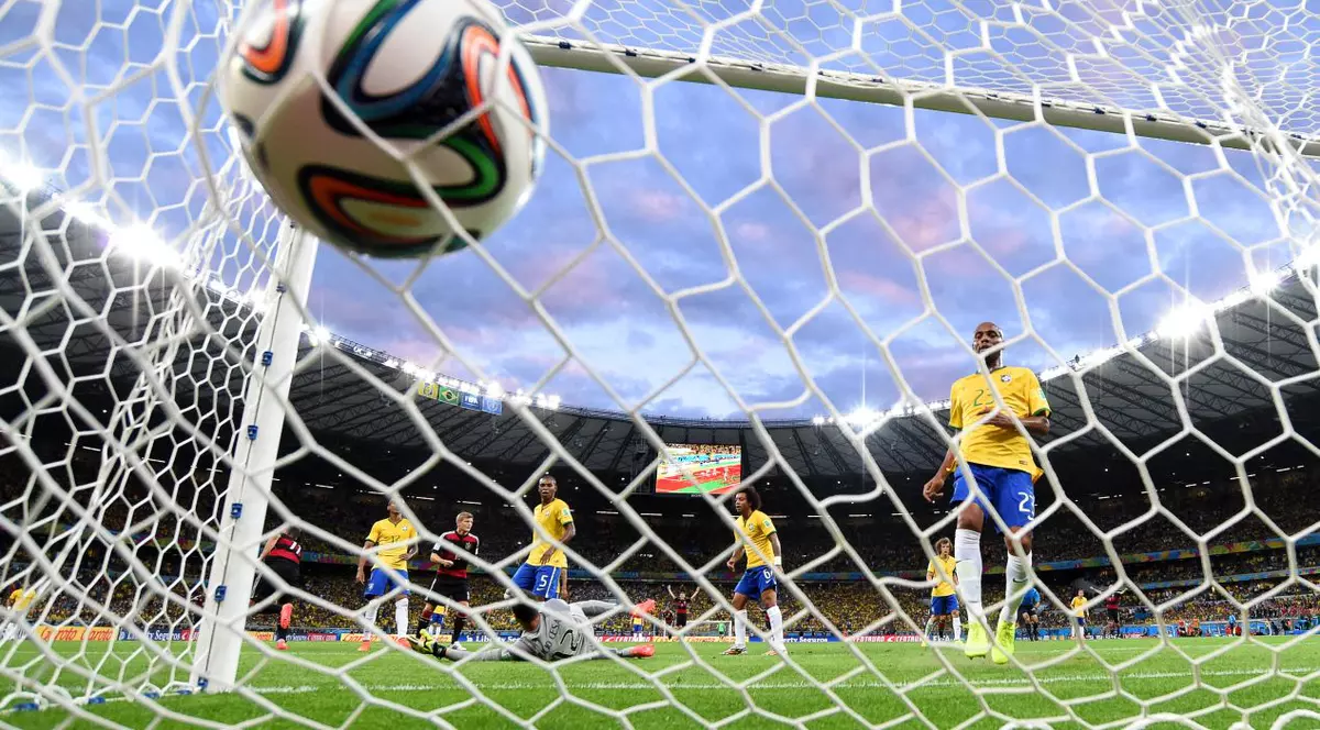 Un olandez beat a nimerit scorul exact în semifinala Germania-Brazilia! Cât a câştigat la pariuri