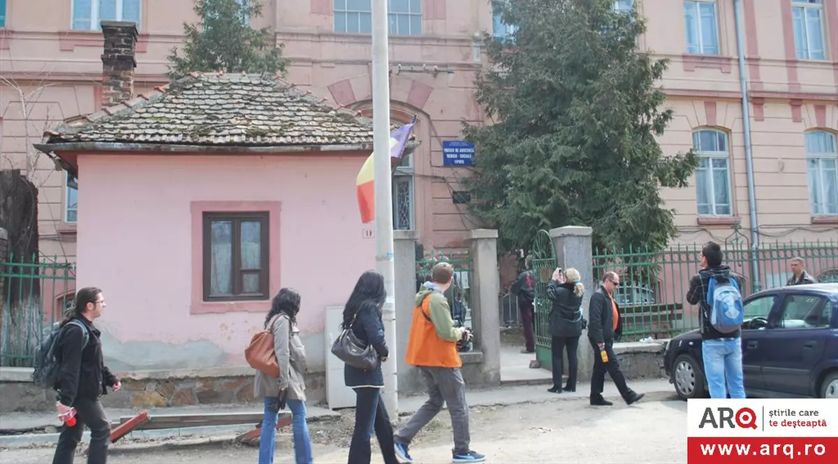 1 MILION de lei, pentru MODERNIZAREA UNEI SECŢII dintr-un SPITAL ORĂŞENESC