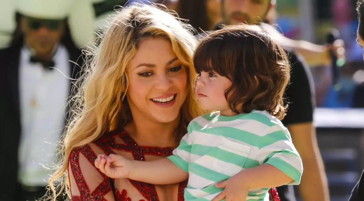 Ce mare s-a făcut băieţelul Shakirei! Cântăreaţa, alături de fiul ei, la finala Campionatului Mondial de Fotbal | FOTO