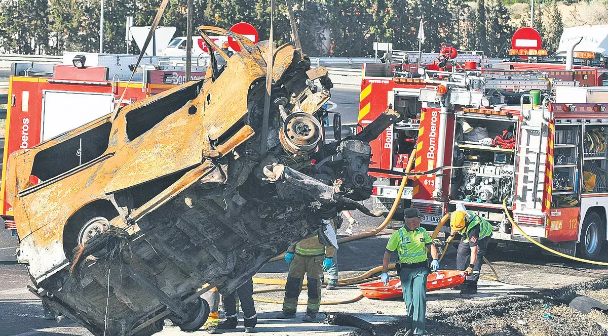 Ei au pierit în accidentul din Spania | Mătuşa Simonei Amânar şi alte şapte persoane din Timiş au ars de vii