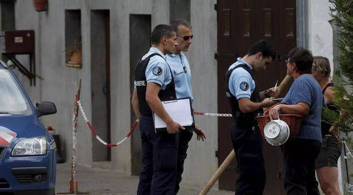 MAE: ATAŞATUL de AFACERI INTERNE, în contact cu autorităţile franceze în cazul ROMÂNULUI UCIS!