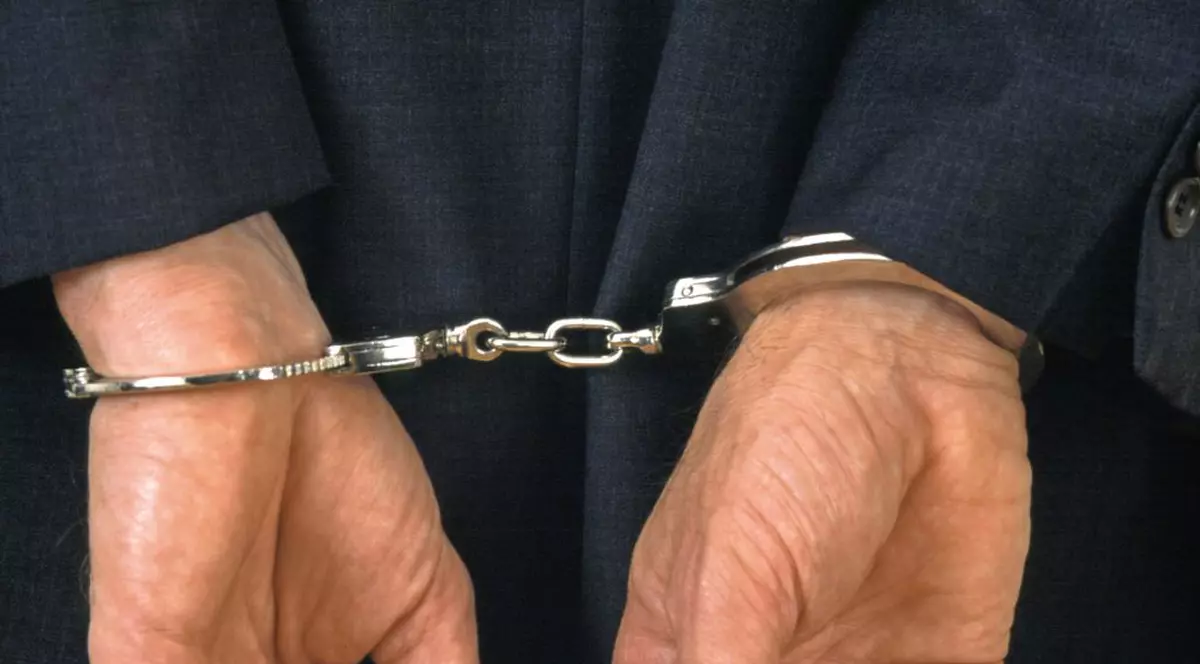 Avocat din Baroul Bucureşti, săltat de DNA pentru trafic de influenţă 