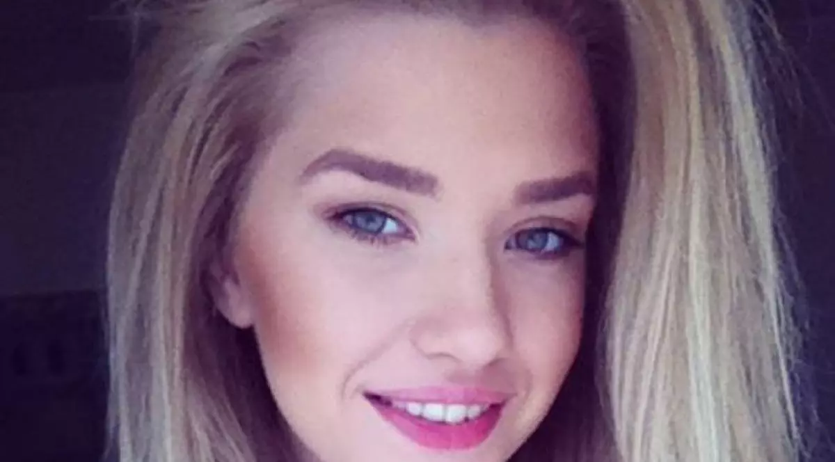 "BLONDA lui MUTU" are PLANURI MARI: "Vreau să mă văd la CASA MEA, cu un JOB STABIL"