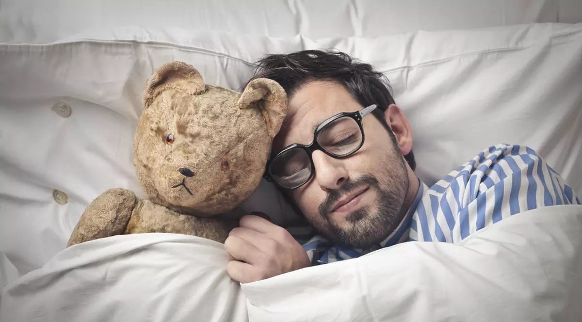 Ce spune ora la care te culci despre inteligența ta