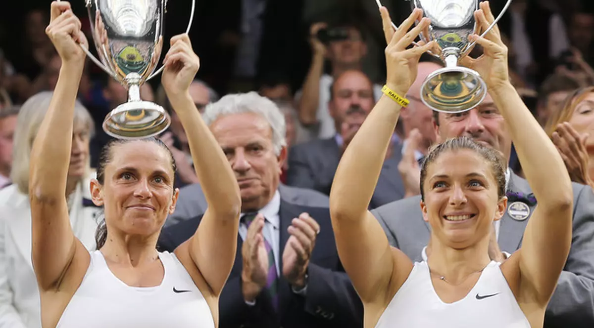 Victorie clară pentru perechea italiană Sara Errani-Roberta Vinci