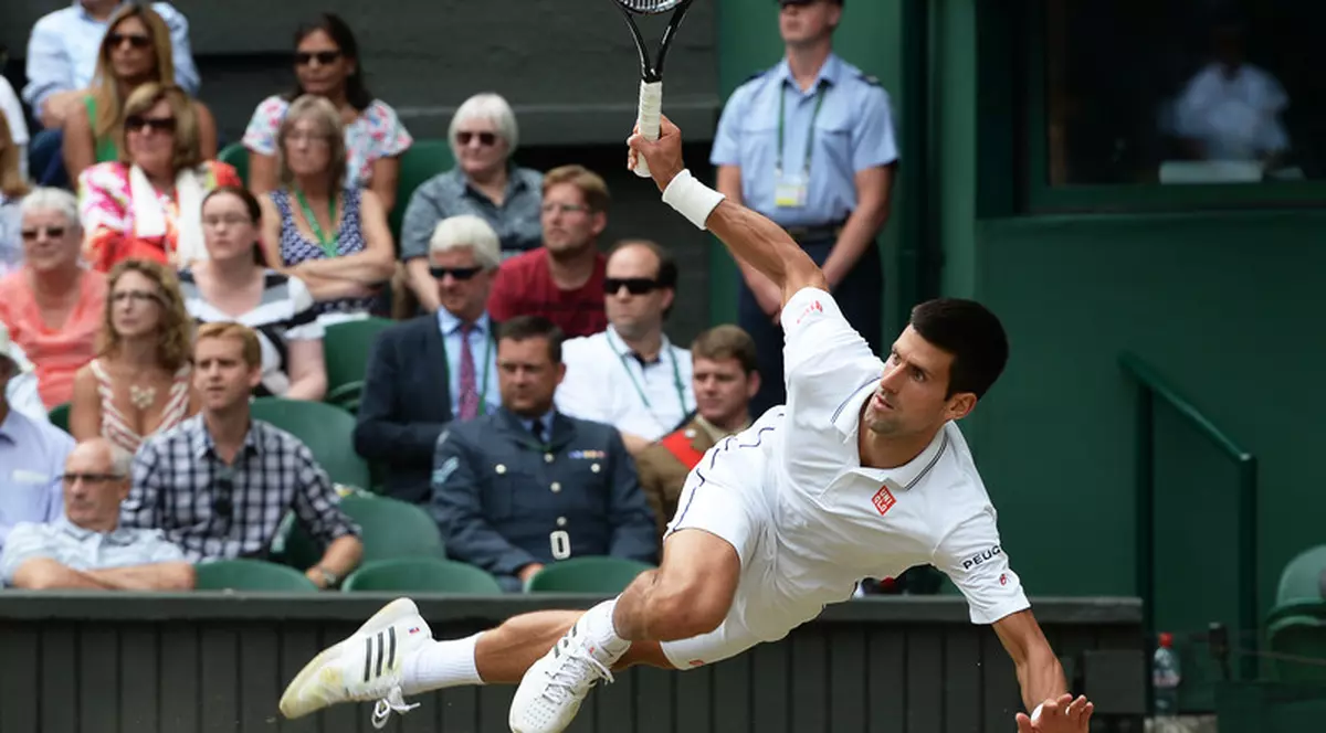 Djokovici a zburat spre al doilea titlu la Wimbledon