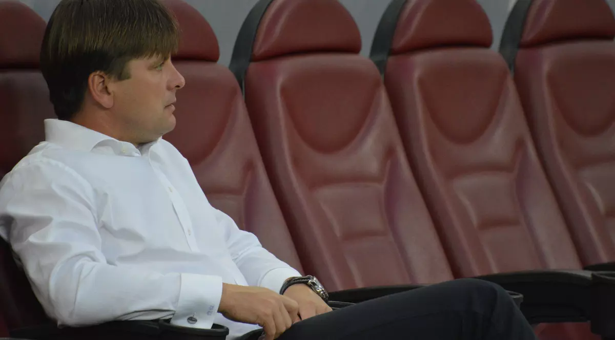 Lovitură de teatru! Cehul Dusan Uhrin jr. nu mai vine la ”stegari”