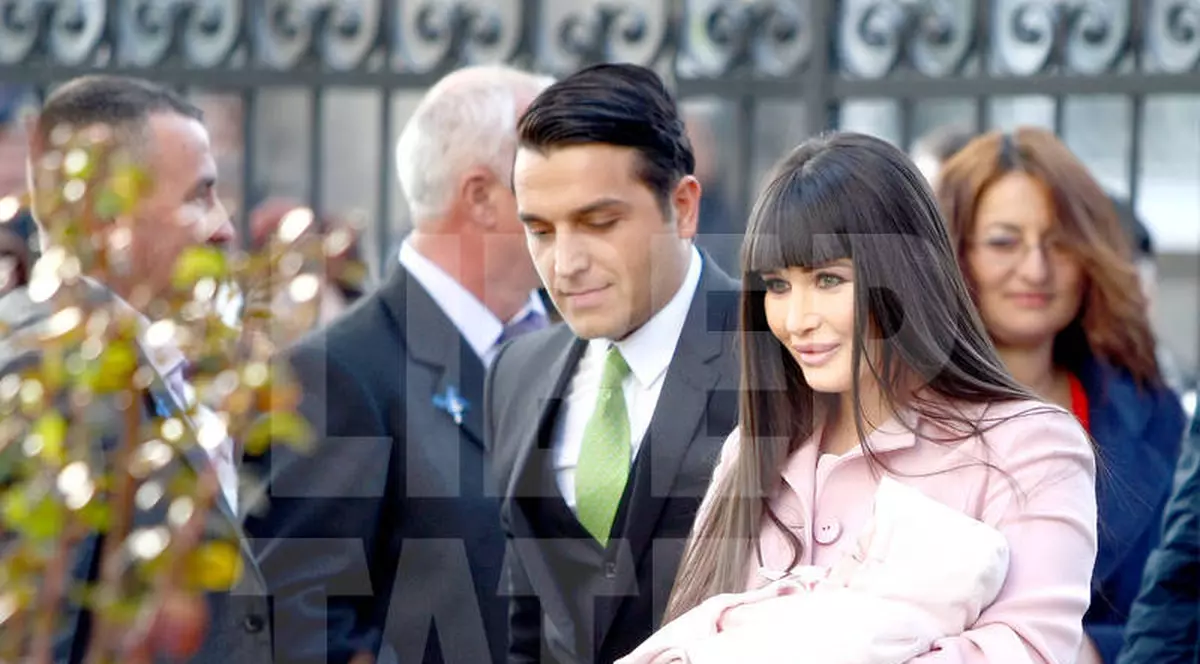 EBA, DIN NOU ÎNSĂRCINATĂ | Uite cât de FERICITĂ era la botezul primului COPIL, Sofia-Anais | GALERIE FOTO