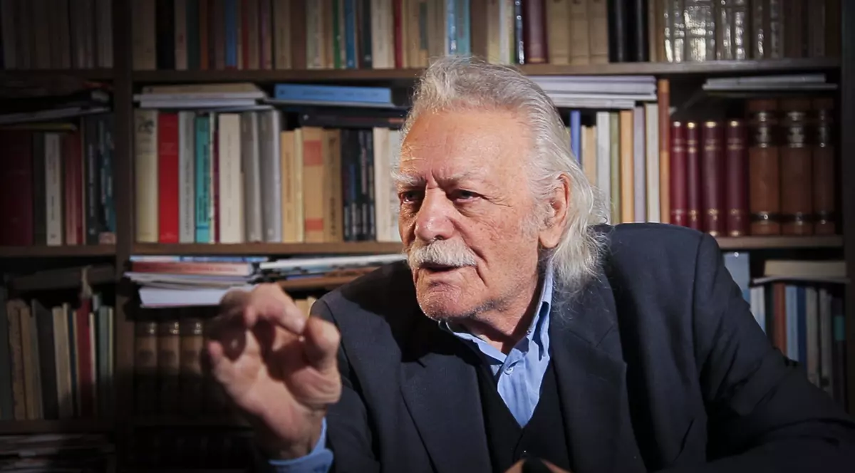 Grecul Glezos e cel mai bătrân deputat din istoria Parlamentului European!