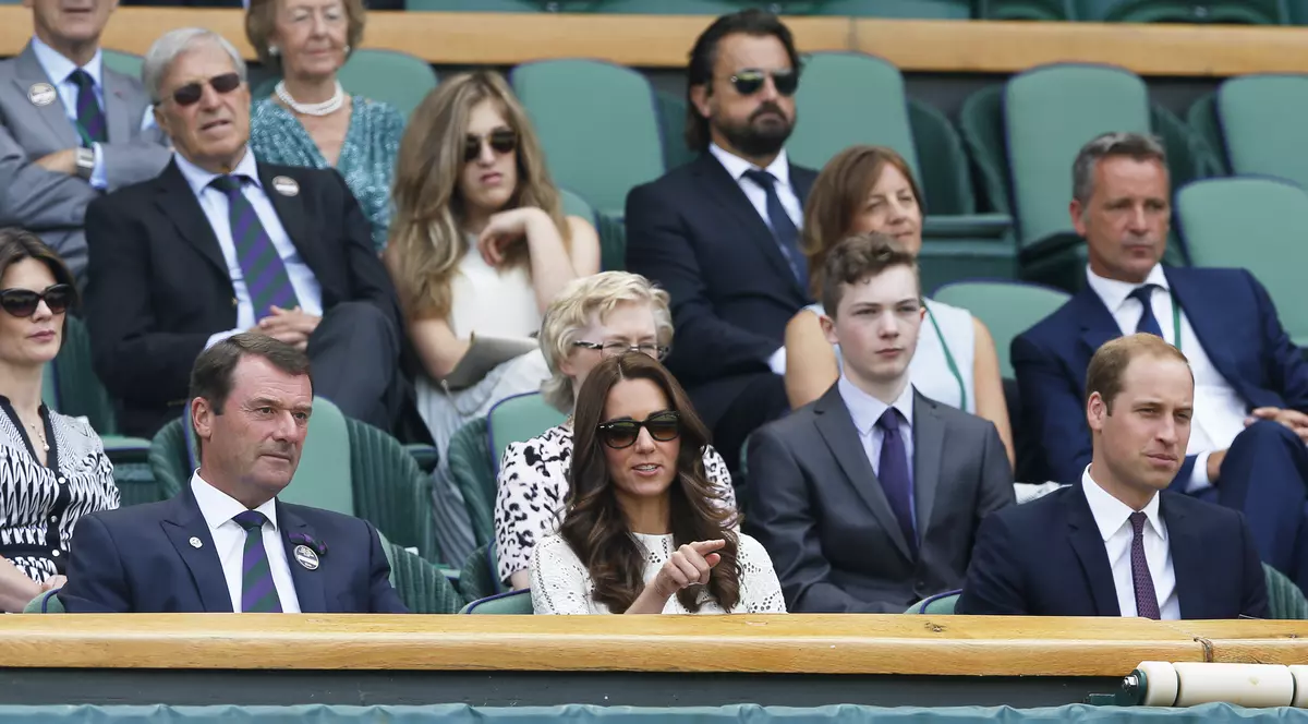 FOTO / Simonei Halep are galerie de cinci stele la Wimbledon