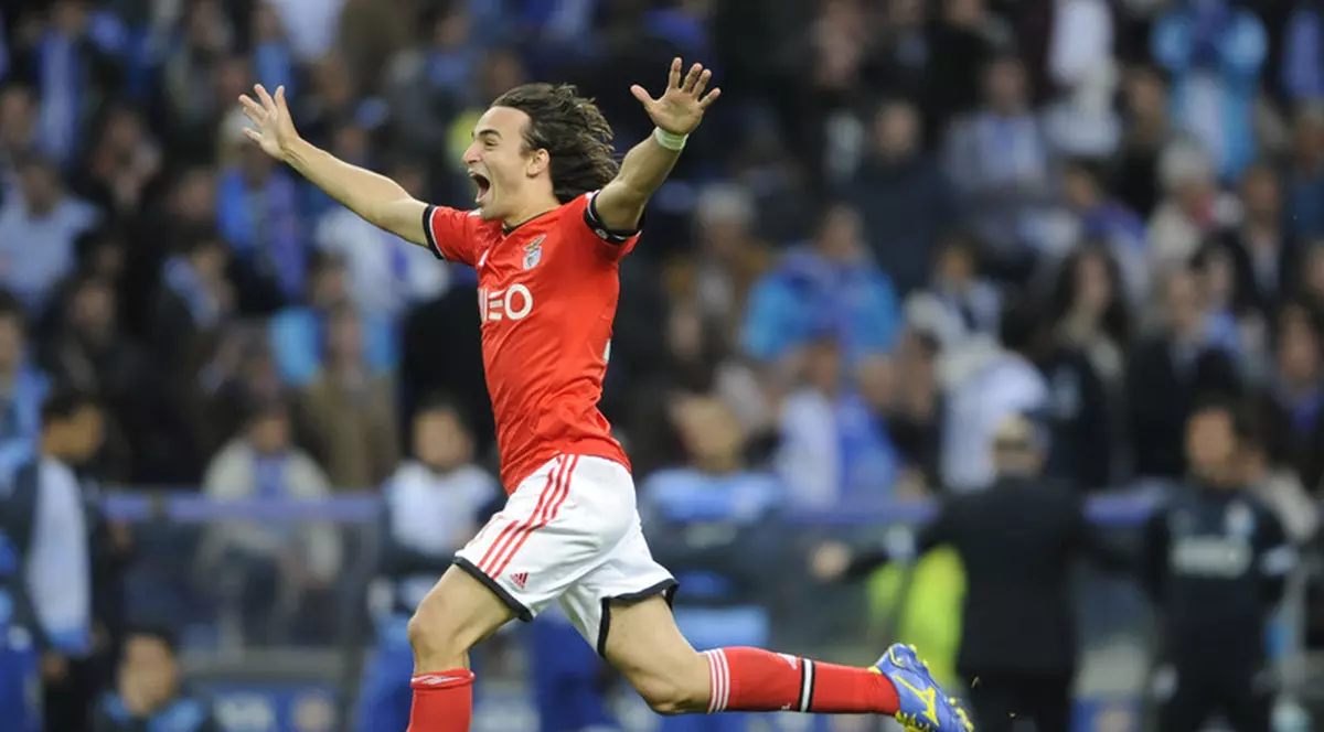 Lazar Markovic va semna cu Liverpool