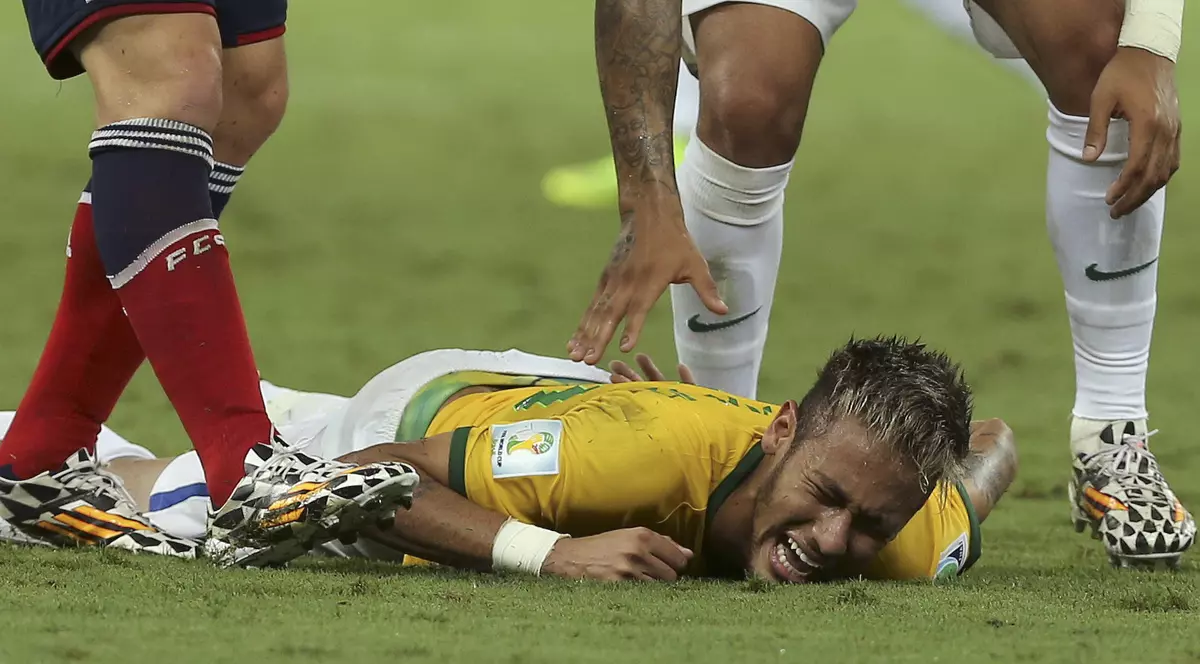 Medicul naţionalei Braziliei le dă fanilor o veste proastă despre Neymar