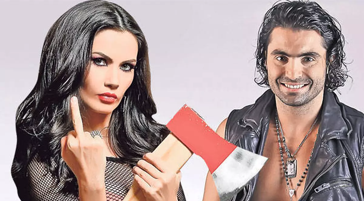 Oana Zăvoranu, MĂRTURISIRE ŞOCANTĂ: "PEPE MI-A DAT DOI PUMNI ÎN FICAT ŞI AM CĂZUT PE CANAPEA. MI S-A TĂIAT RESPIRAŢIA"