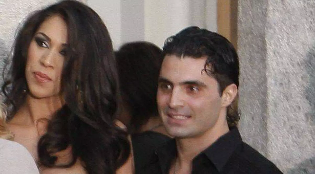 RALUCA, SOŢIA lui PEPE, şi-a LUAT LICENŢA în DREPT: "Oficial JURIST"