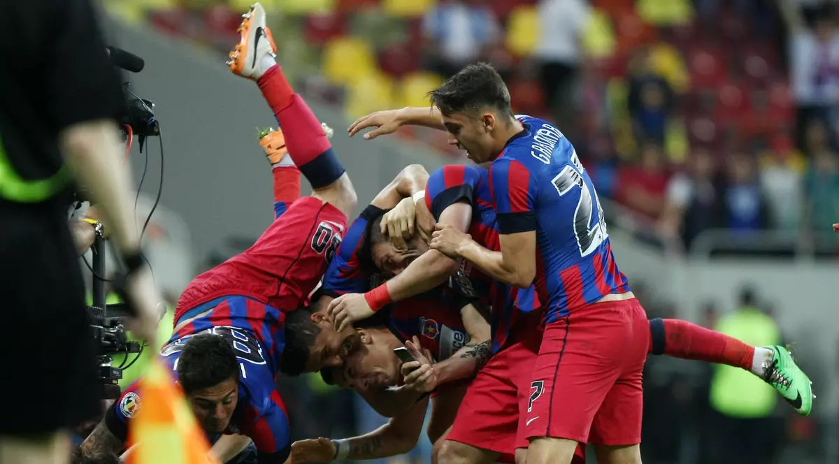 Jucătorii tineri ai Stelei sunt BLESTEMAŢI să nu confirme în Ghencea