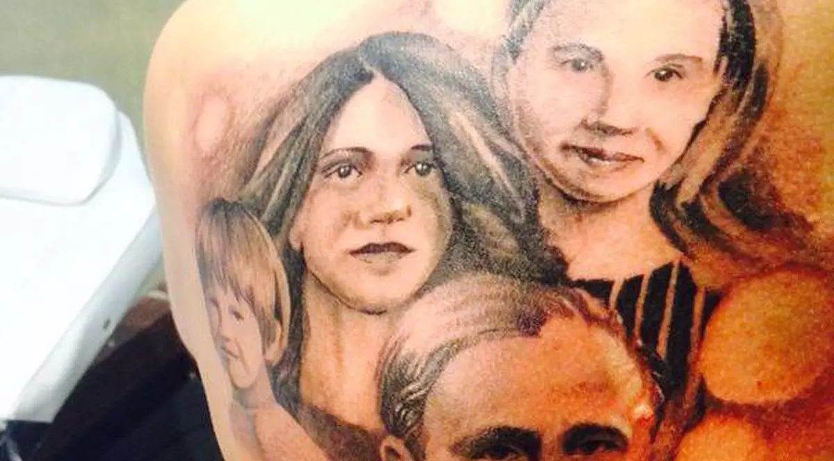 GALERIE FOTO / SENZAŢIONAL! Prodanca şi-a tatuat toată familia pe spate