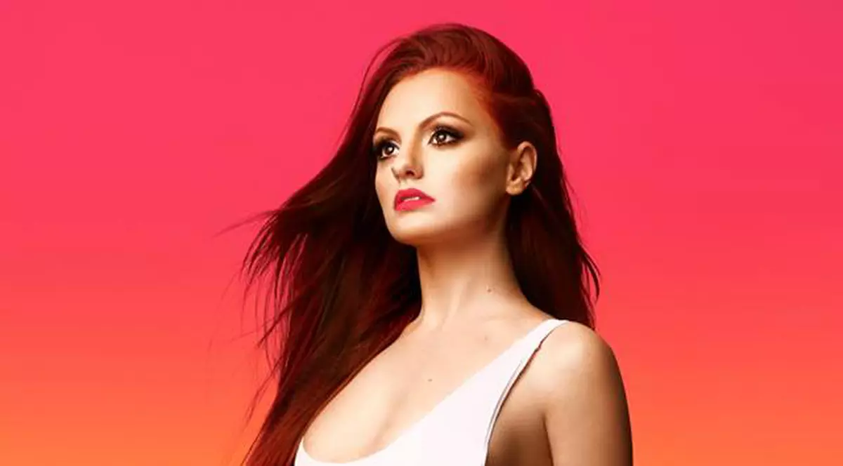 Alexandra Stan, NOUĂ SCHIMBARE de LOOK! POZIŢIA care I-A ÎNNEBUNIT pe FANI