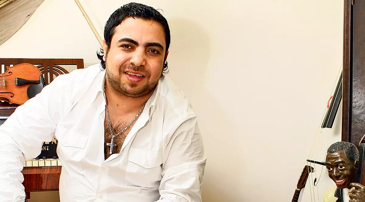 CULMEA AROGANȚEI! Dan Bursuc ȘI-A TRAS CÂINI DE SEZON | FOTO