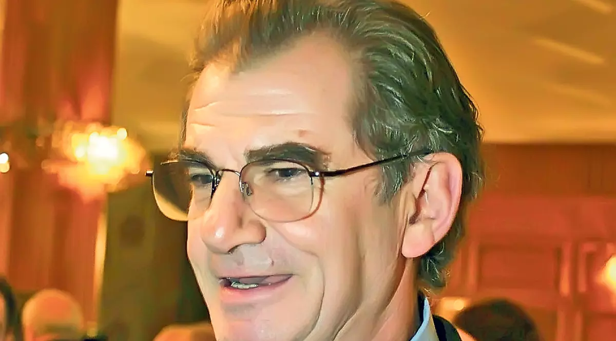 Actorul Florin Zamfirescu a devenit pentru a patra oară bunic: «Vreau 11 nepoţi, ca să-mi fac o echipă de fotbal»