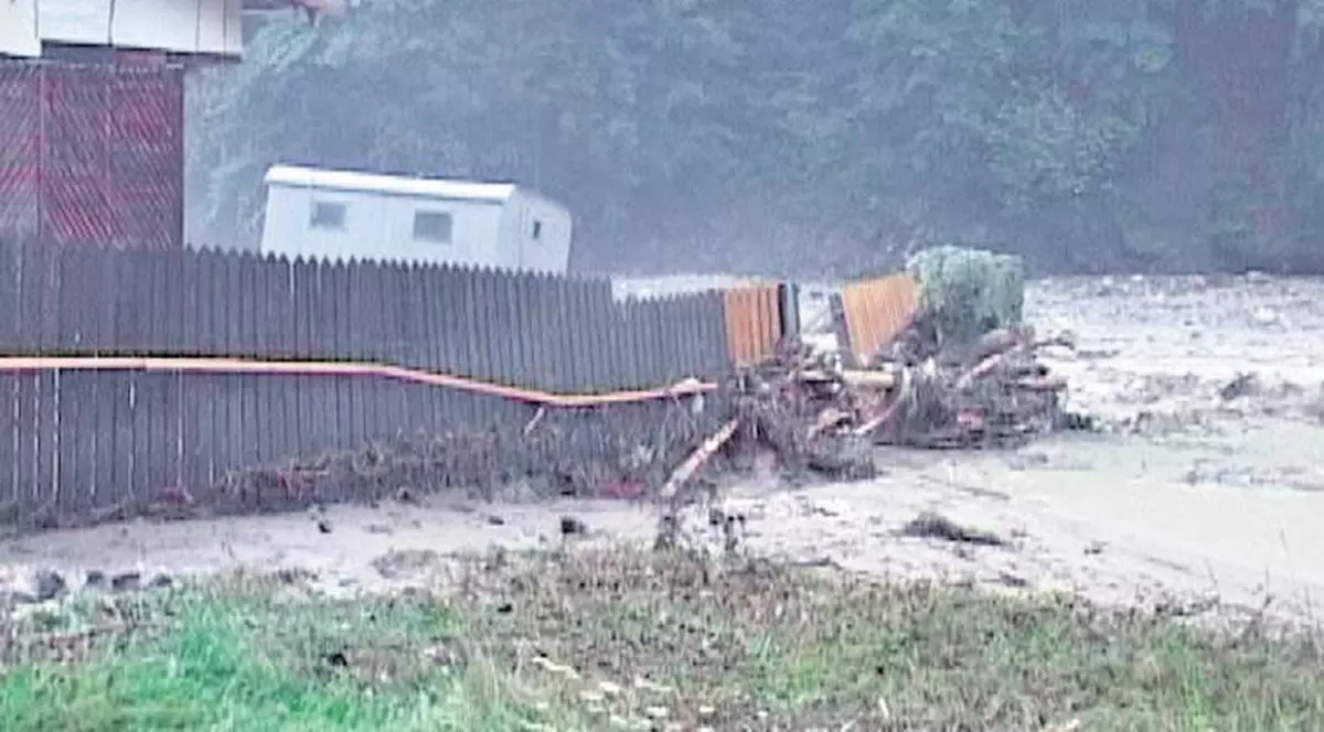 Un bătrân din Prahova a murit după ce a fost luat de o viitură